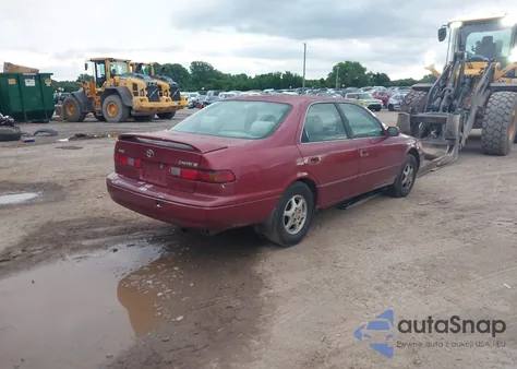 1998 Toyota Camry Ce/Le/Xle z USA, uszkodzony, nr VIN 4T1BG22K2WU347700